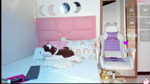 Snapshot of rajjnar_nina chatting on 12/14/25, 02:17 Nina online show from 12/14/25, 02:17