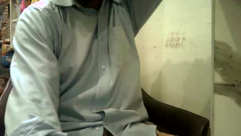 Snapshot of rakulgee111 chatting on 06/11/26, 06:44 rakulgee111 online show from 06/11/26, 06:44