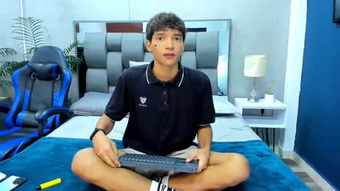 Ralf Bauer online show from 09/29/25, 03:22