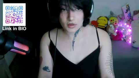 Snapshot of raliiya chatting on 10/14/25, 03:35 Raliiya online show from 10/14/25, 03:35