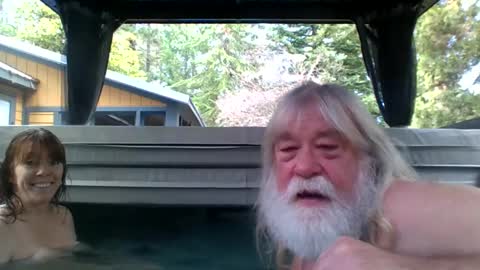 Snapshot of ralphiemonroe chatting on 11/20/25, 11:04 67 and 21 couple online show from 11/20/25, 11:04