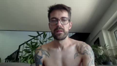 Snapshot of ramler0815 chatting on 05/29/26, 08:01 ramler0815 online show from 05/29/26, 08:01