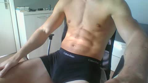 Snapshot of ramonjoosse2001 chatting on 05/14/26, 11:50 ramonjoosse2001 online show from 05/14/26, 11:50
