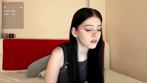 Luna online show from 10/05/25, 01:31