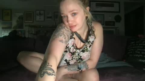 Snapshot of randiigirl69 chatting on 03/06/25, 01:57 Randii online show from 03/06/25, 01:57
