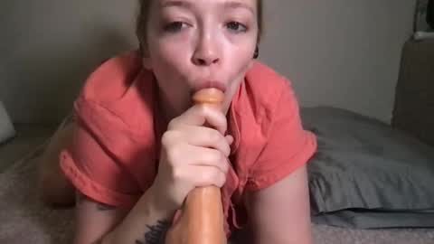 Snapshot of randiigirl69 chatting on 03/07/25, 12:01 Randii online show from 03/07/25, 12:01