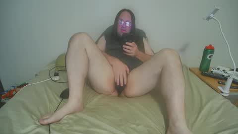 Snapshot of rando1235 chatting on 10/08/25, 05:16 rando1235 online show from 10/08/25, 05:16