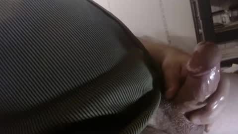 Snapshot of randomdaddy1 chatting on 01/05/25, 06:35 Im your daddy online show from 01/05/25, 06:35