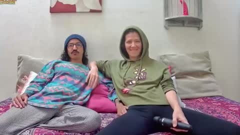 MR  DJ Randomshuffle  friends playing with sexual energy live - OMG we are back online show from 02/09/25, 03:23