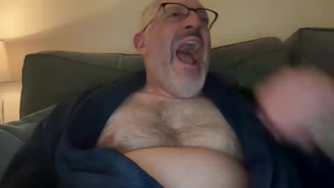 Snapshot of randyboyandy chatting on 10/23/25, 06:39 randyboyandy online show from 10/23/25, 06:39