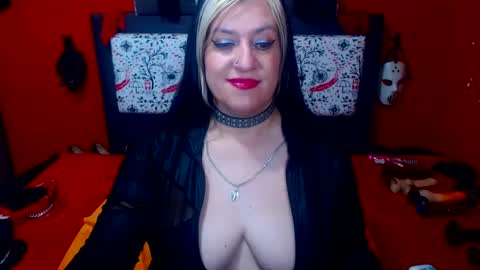 Sonia online show from 02/11/25, 02:03
