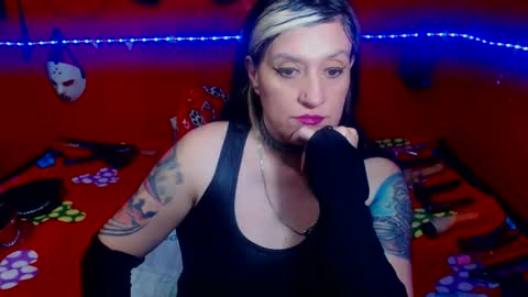 Snapshot of randymaturex01 chatting on 02/15/26, 05:53 Sonia online show from 02/15/26, 05:53