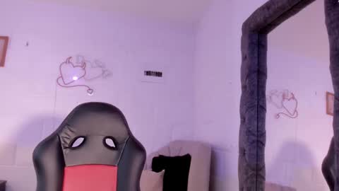 Raquel online show from 09/25/25, 08:56