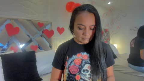 Raquel Moore  online show from 02/15/25, 05:07