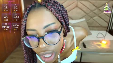 Raquel online show from 12/14/24, 03:36