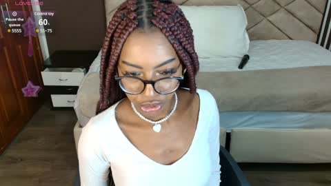 Raquel online show from 01/13/25, 02:53