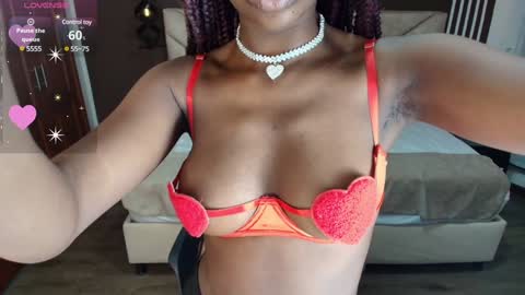 Raquel online show from 01/15/25, 11:53