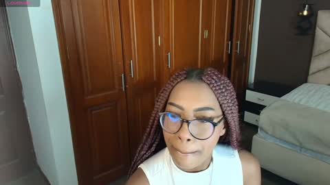 Raquel online show from 01/29/25, 11:41