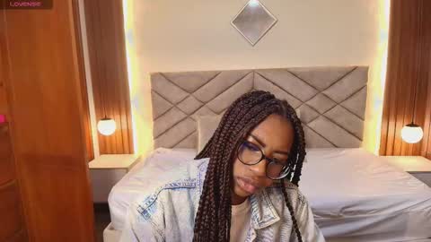 Raquel online show from 02/26/26, 12:04