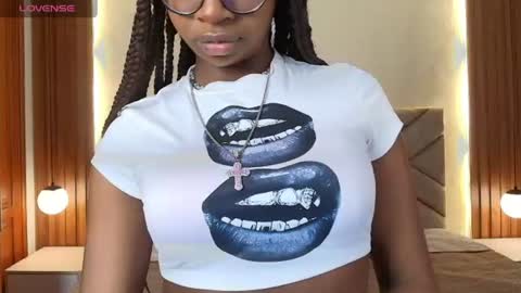 Raquel online show from 06/15/26, 11:56