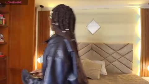 Raquel online show from 07/17/26, 12:12