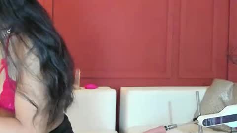 Snapshot of rashelderosa chatting on 03/23/26, 12:31 RashelDerosa online show from 03/23/26, 12:31