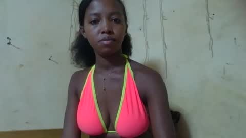 Snapshot of rasoanirinaa chatting on 03/17/26, 01:25 rasoanirinaa online show from 03/17/26, 01:25