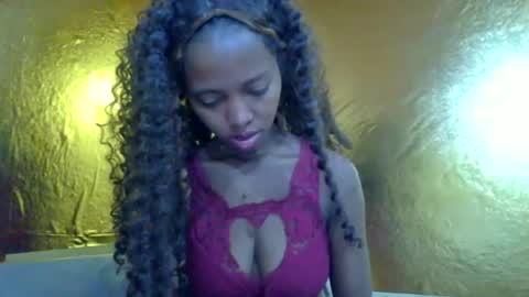 rasoanirinaa online show from 06/22/26, 03:58