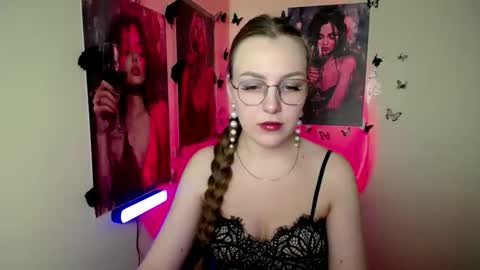 raspberry0101 online show from 10/19/25, 07:03