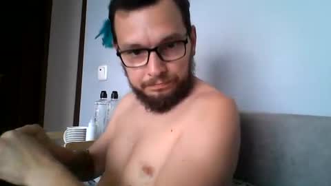 Snapshot of raulm32 chatting on 07/15/26, 10:31 raulm32 online show from 07/15/26, 10:31