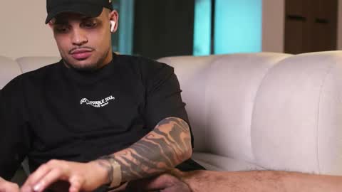 rausch77 online show from 12/15/25, 06:39