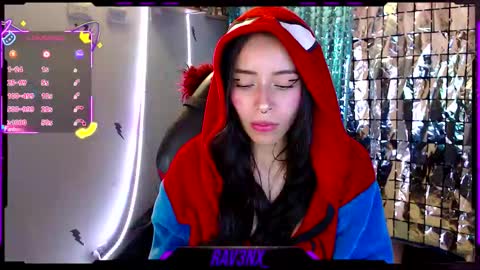 Snapshot of rav3nx_ chatting on 11/17/25, 12:05 online show from 11/17/25, 12:05