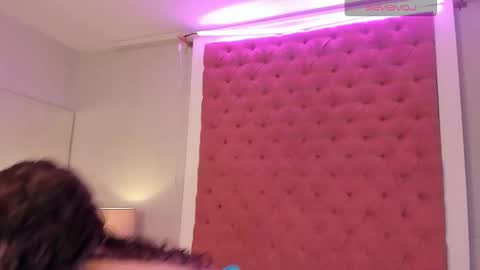 Emily online show from 09/10/25, 12:16