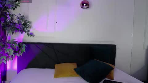 Snapshot of raven_foxxy chatting on 03/17/26, 07:12 Raven Foxxy online show from 03/17/26, 07:12