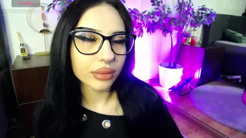 Snapshot of raven_foxxy chatting on 04/09/26, 06:02 Raven Foxxy online show from 04/09/26, 06:02