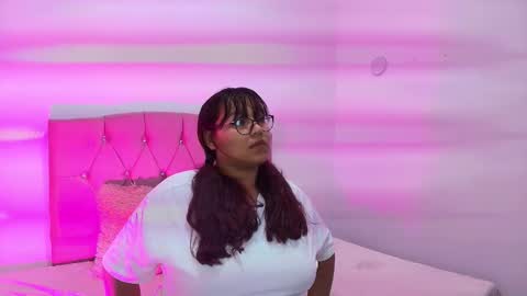 raven_gaze online show from 09/17/25, 12:56
