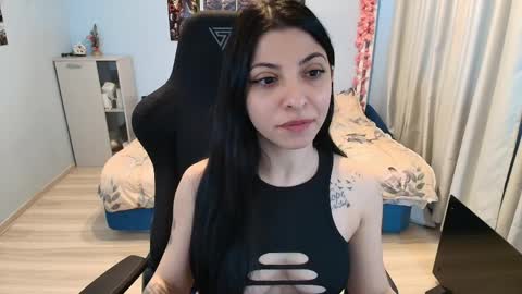Snapshot of raven_haired_goddess chatting on 04/06/26, 07:53 raven_haired_goddess online show from 04/06/26, 07:53