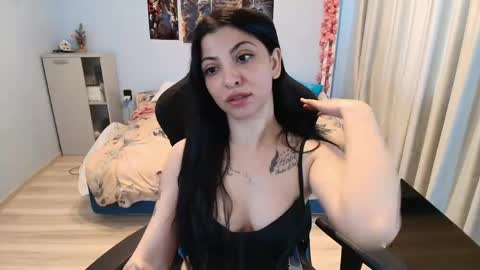 Snapshot of raven_haired_goddess chatting on 04/21/26, 08:20 raven_haired_goddess online show from 04/21/26, 08:20