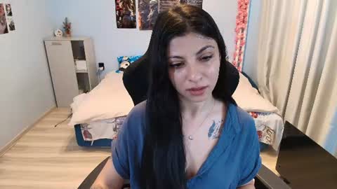 raven_haired_goddess online show from 06/16/26, 05:21