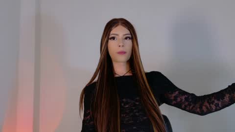 Isaindepent model online show from 07/11/26, 08:17