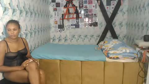 raven_lizzy online show from 07/07/26, 12:24