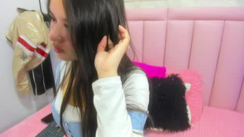 Snapshot of raven_loove chatting on 05/08/26, 07:52 raven_loove online show from 05/08/26, 07:52