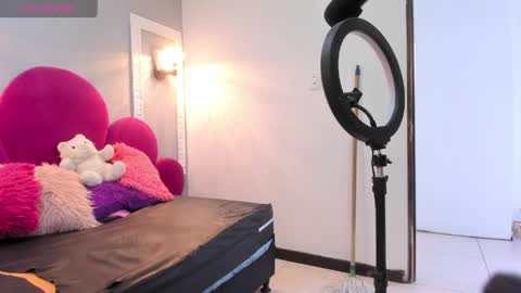 Snapshot of raven_loove chatting on 05/12/26, 05:10 raven_loove online show from 05/12/26, 05:10