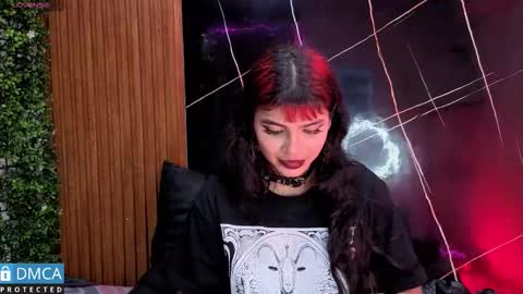 Snapshot of raven_rox_ chatting on 11/13/25, 03:05 raven_rox_ online show from 11/13/25, 03:05