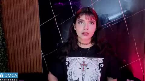 Snapshot of raven_rox_ chatting on 11/22/25, 12:31 raven_rox_ online show from 11/22/25, 12:31
