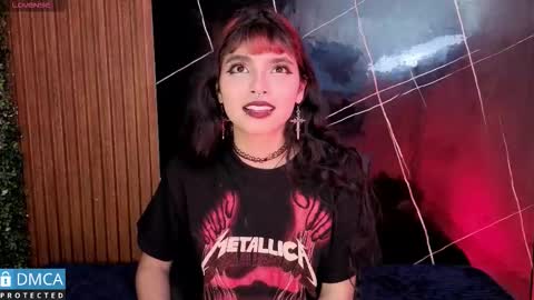 Snapshot of raven_rox_ chatting on 12/01/25, 03:11 raven_rox_ online show from 12/01/25, 03:11