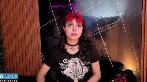 Snapshot of raven_rox_ chatting on 12/23/25, 02:09 raven_rox_ online show from 12/23/25, 02:09