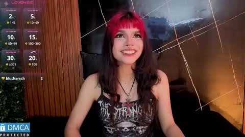 Snapshot of raven_rox_ chatting on 02/15/26, 01:46 raven_rox_ online show from 02/15/26, 01:46