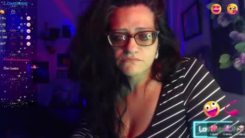 Snapshot of ravenandsin chatting on 11/03/25, 11:59 Raven online show from 11/03/25, 11:59