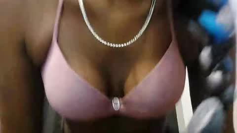 Snapshot of ravenbby chatting on 02/26/26, 02:10 ravenbby online show from 02/26/26, 02:10